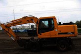    Hyundai R170 